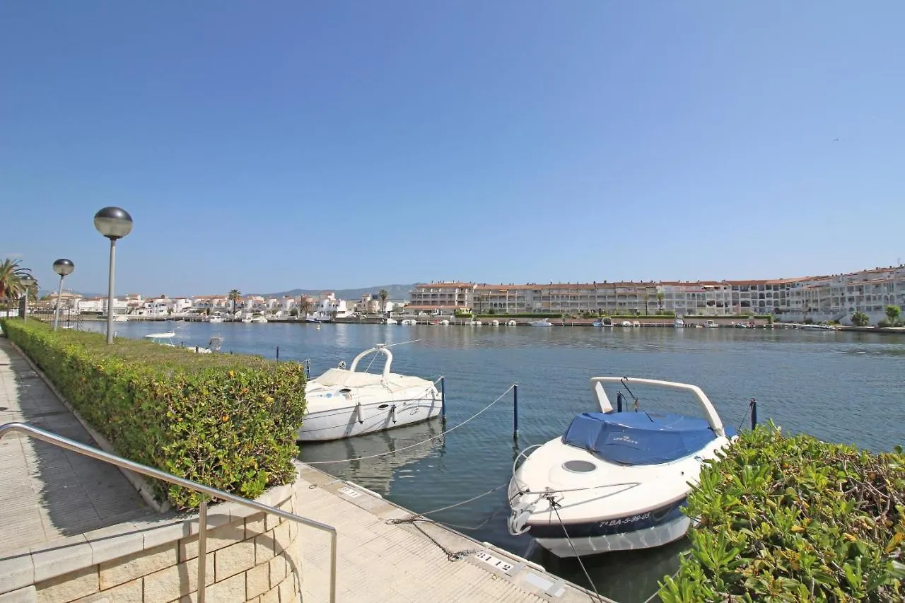 Apart-Rent Apartamento Sant Maurici 0136 Empuriabrava 0*,  Spanyolország