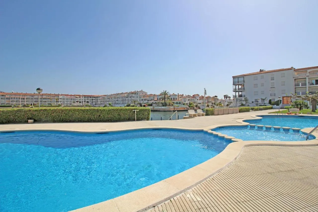 Apart-Rent Apartamento Sant Maurici 0136 Empuriabrava Apartman